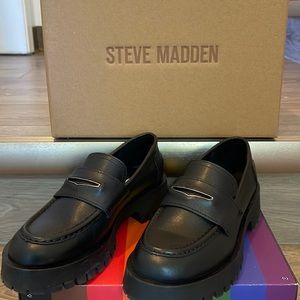 Worn once Steve Madden Loafers